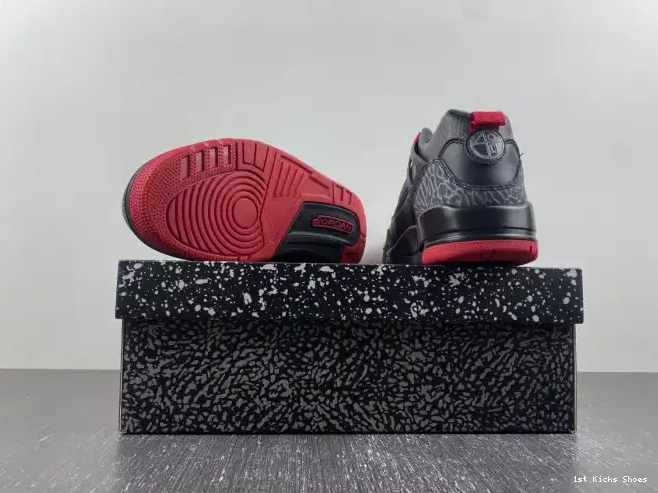 1st Kicks Shoes FQ1579-006 Jordan Spizike Bred Low 0604